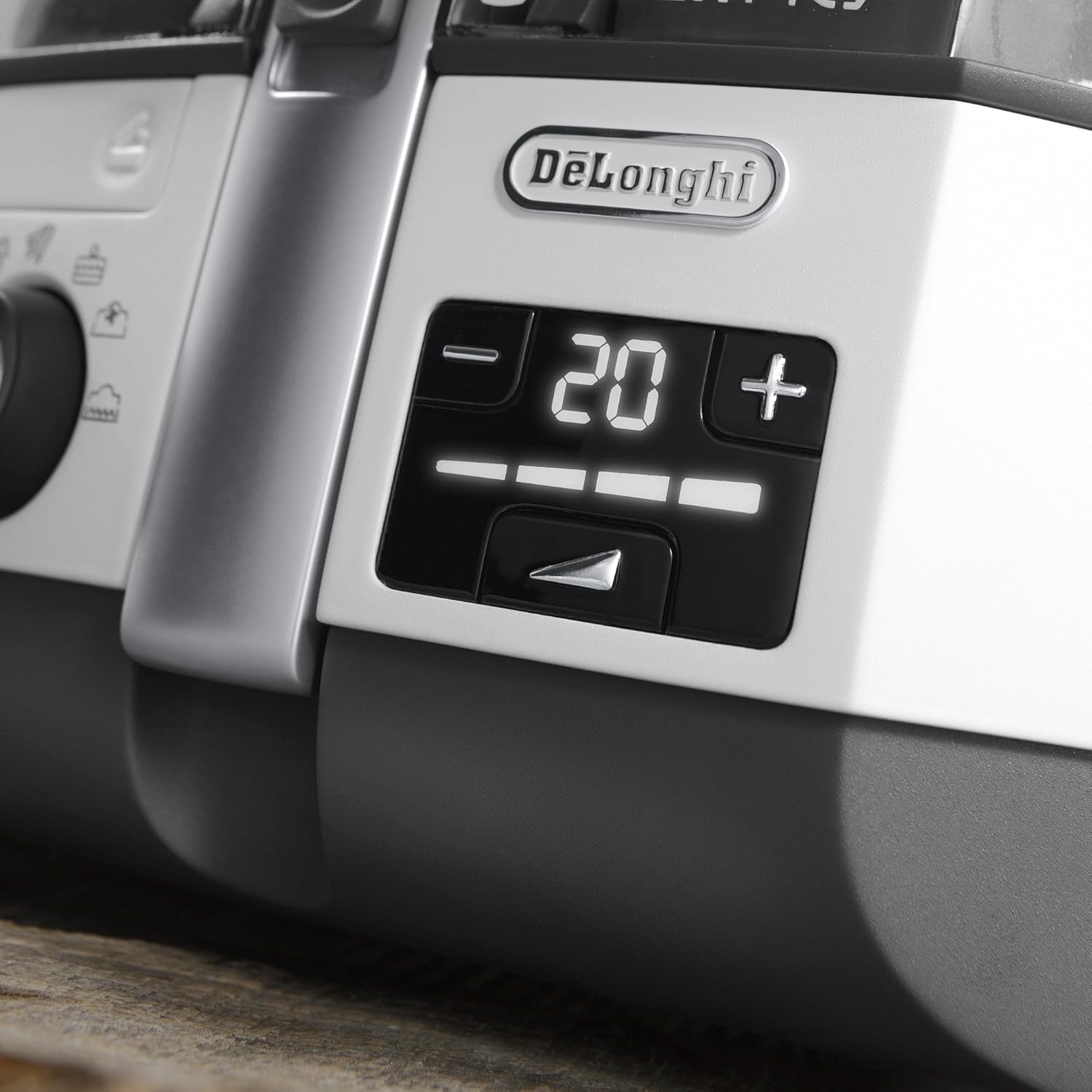 Delonghi Multy Fryer 1.7 Lit 4 Power Level Power Upper Heating Element, 2400 Watts, Silver