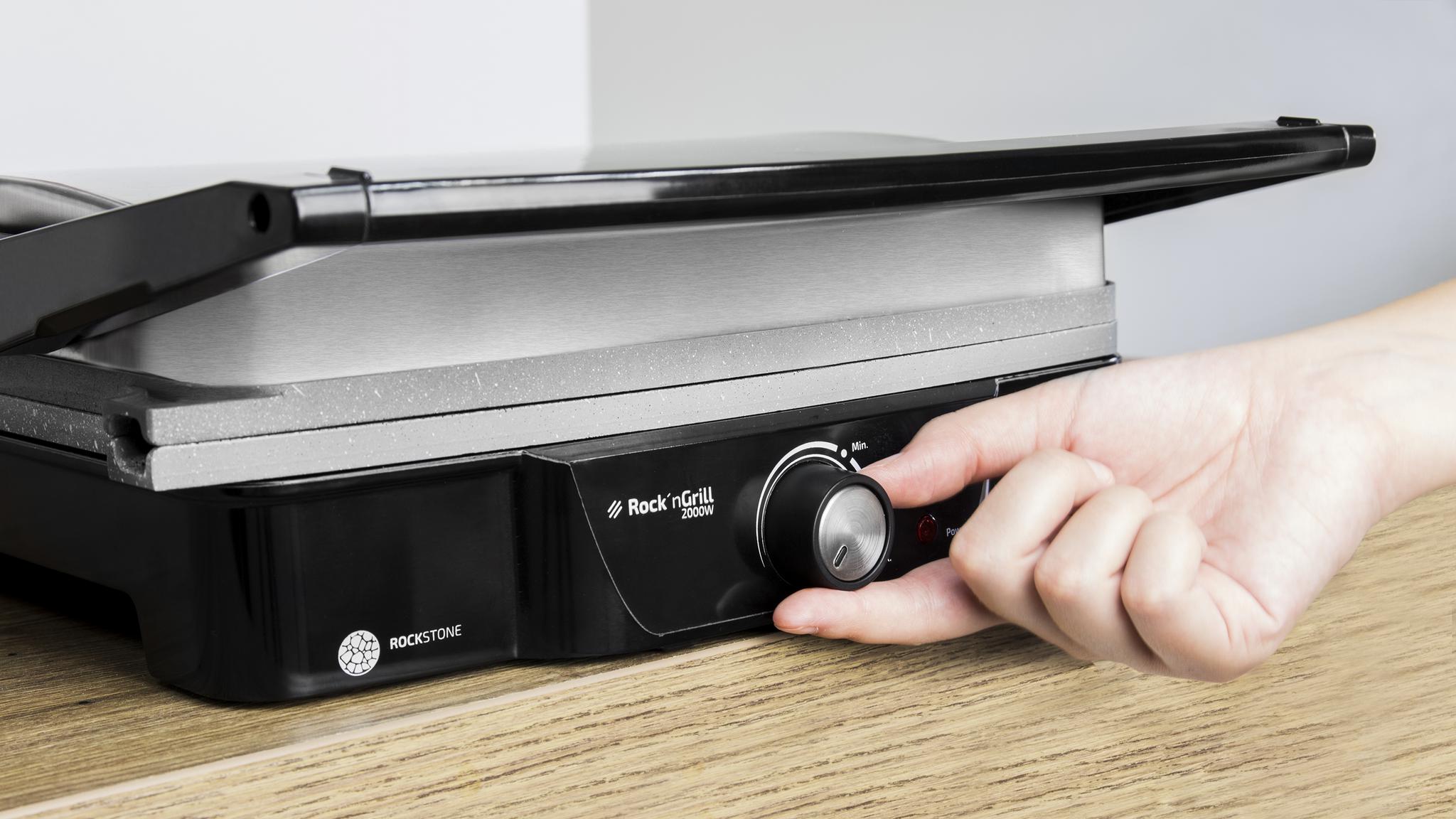 Cecotec Electrical Grill & Sandwiches, 2000Watts, Steel / Black