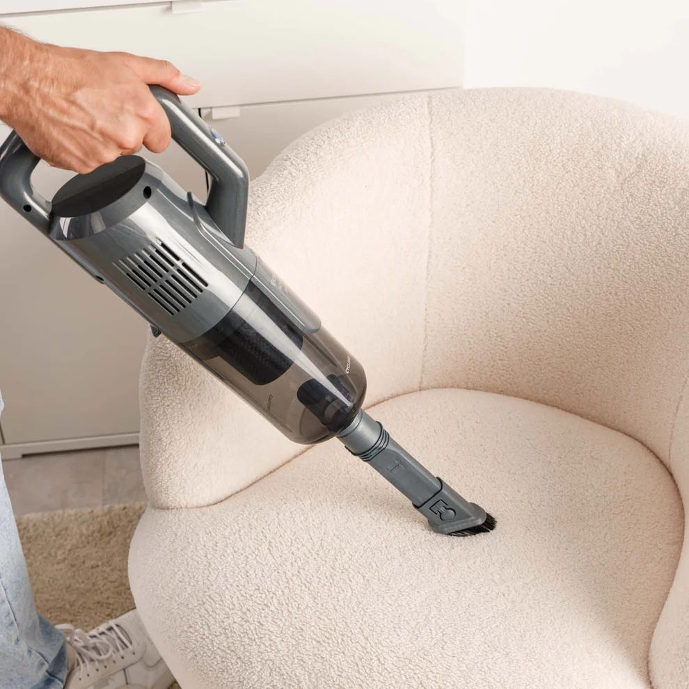 Taurus Corded Stick Vacuum Cleaner, 600Watts, Black Taurus Corded Stick Vacuum Cleaner, 600Watts, Black