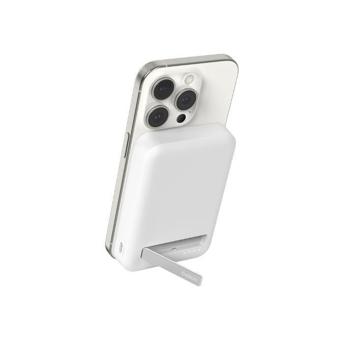 Belkin Boost Charge Qi2 Magnetic Wireless, Power Bank 8000Mah & Stand, 15Watts, White Belkin Boost Charge Qi2 Magnetic Wireless, Power Bank 8000Mah & Stand, 15Watts, White