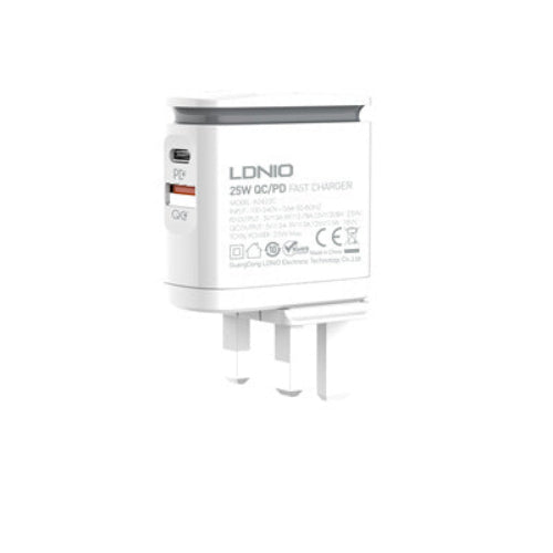 شاحن حائط سريع Ldnio مع مصباح LED QC3.0 بقوة 25 واط، باللون الأبيض