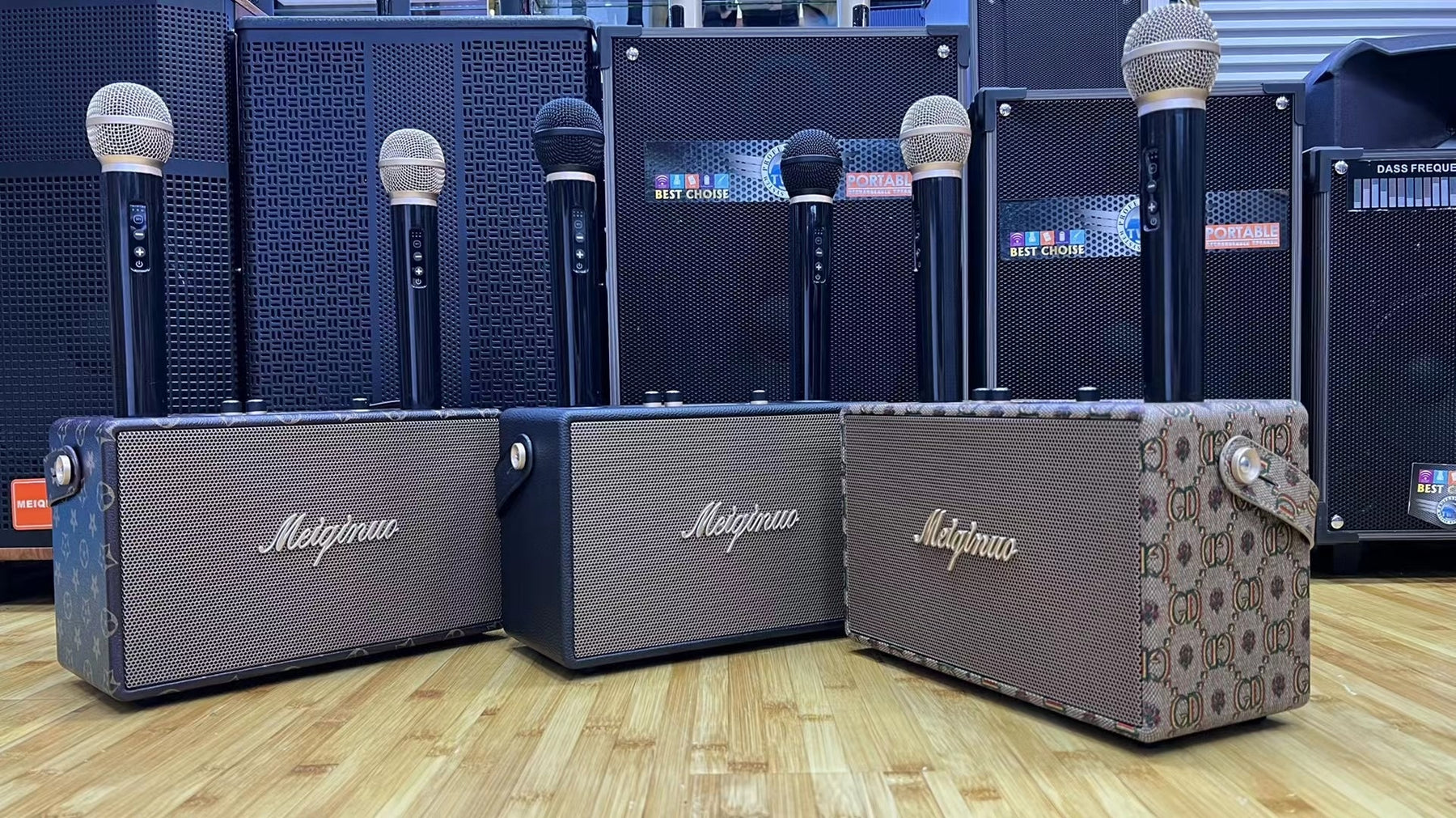 Meiqinuo Bluetooth Karaoke Speaker (With 2 Wireless Microphones)Battery:20000Mah