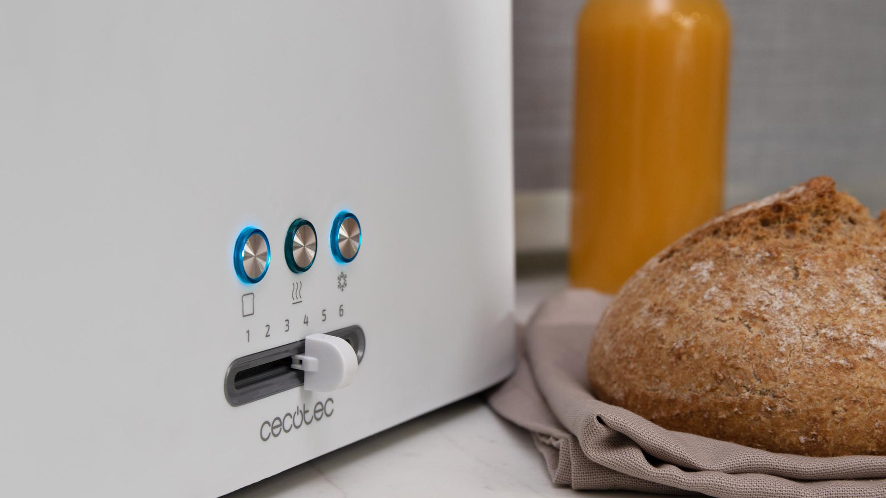 Cecotec Double Toaster, 2Slices, 950Watts, White Cecotec Double Toaster, 2Slices, 950Watts, White