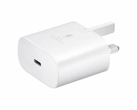 EP-TA800NWEGGB / Samsung 25W PD USB-C Adapter 3 Pin , White-  8806090973321 Plug / White / 25W PD USB-C Adapter 3 Pin , White